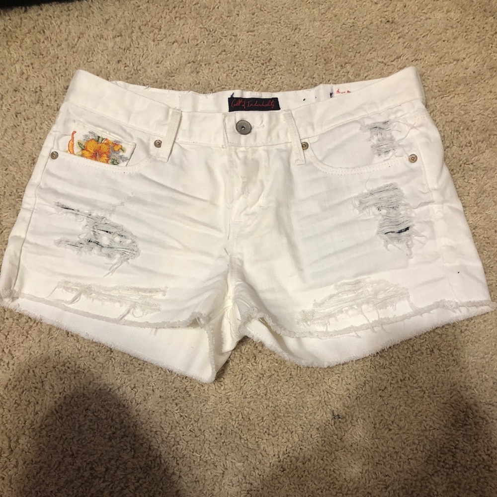 white denim shorts, Cult of Individuality